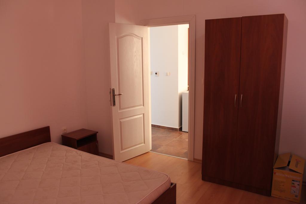 Abelia Residence Apartment Regina Slântsjev Brjag Eksteriør bilde