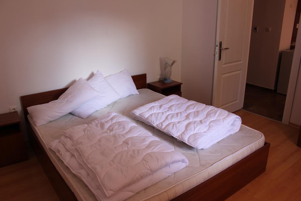 Abelia Residence Apartment Regina Slântsjev Brjag Eksteriør bilde